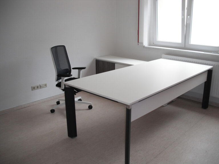 Uhlmanns Büro Komplett Büroeinrichtung