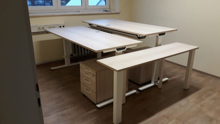 Uhlmanns Büro Komplett Büroeinrichtung