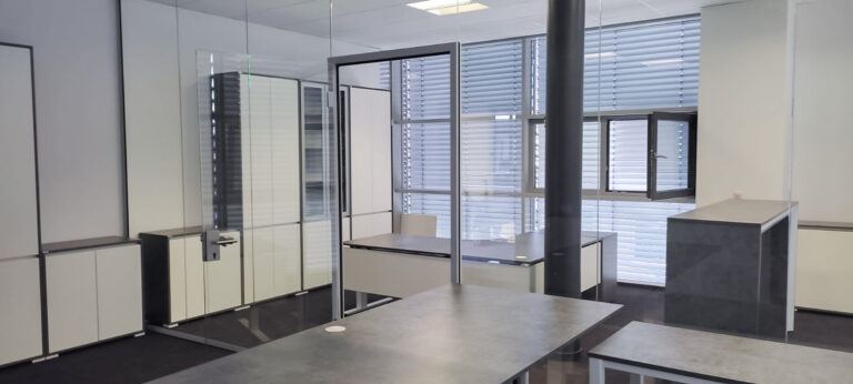 Uhlmanns Büro Komplett Büroeinrichtungen